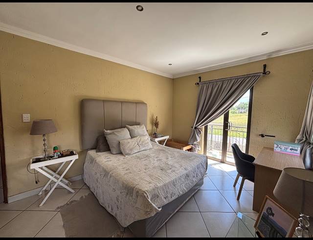 3 BEDROOM HOUSE FOR SALE IN SONNEVELD